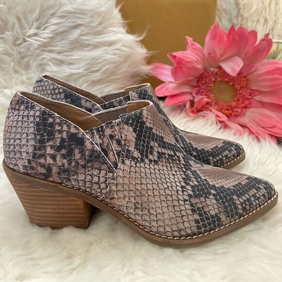 Lucky Brand Tresee Snakeskin Print Ankle Booties 6.5 - Picture 2 of 10